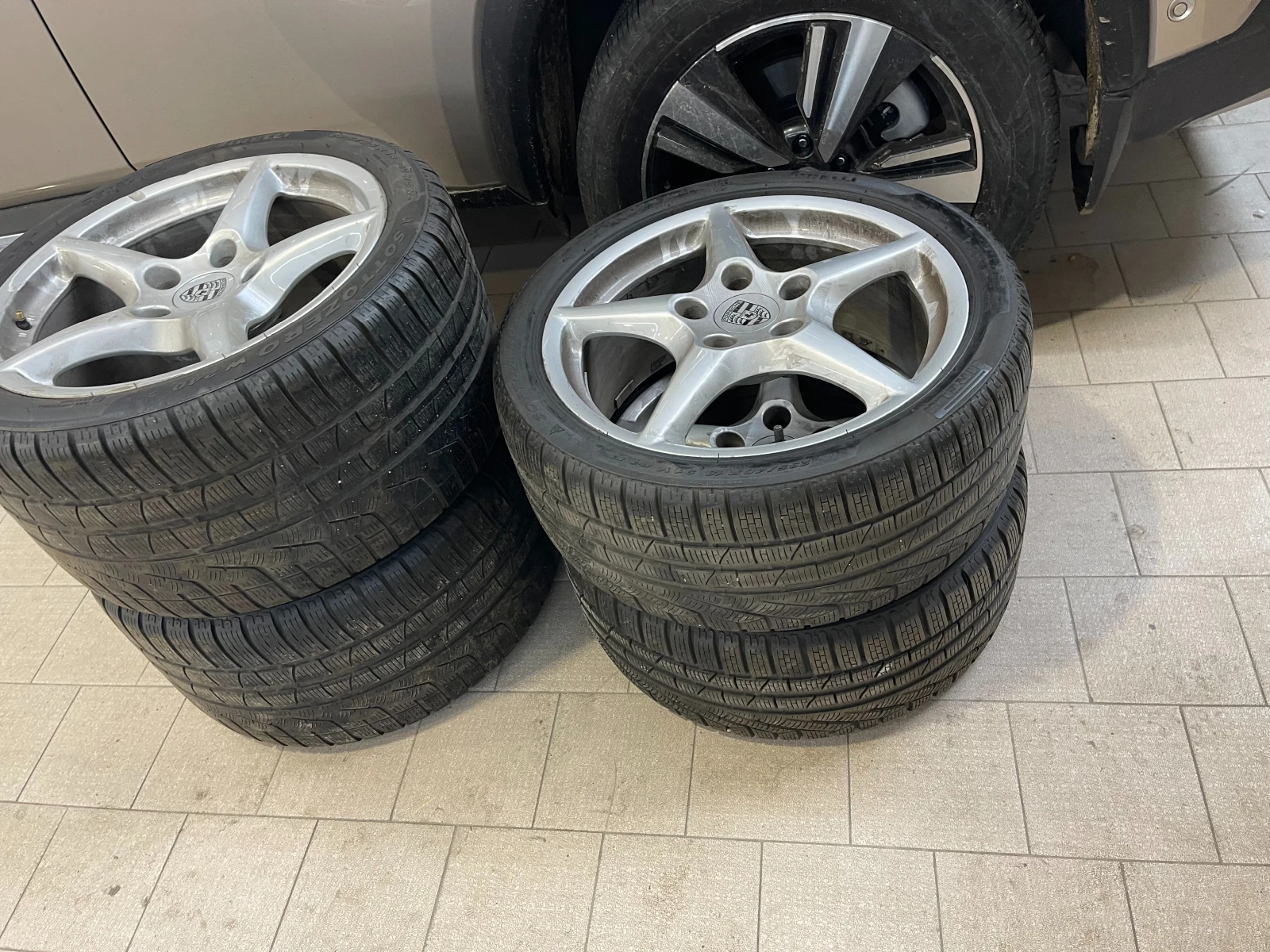   Porsche Carrera | Mobile.bg   2