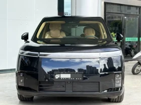 Xpeng G9 GX AWD REEV  63.3kWh Ultra flagship version, снимка 2