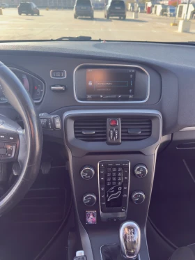 Volvo V40 2.0D NAVI KOJA 177к.с, снимка 4