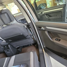 VW Touran 2.0 TDI LIFE DSG | Mobile.bg � ����� ������ 12