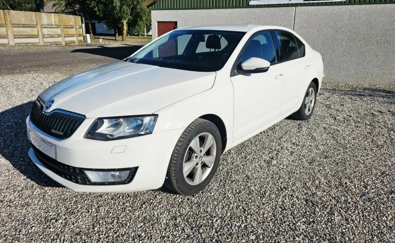 Skoda Octavia ТОП СЪСТОЯНИЕ __6 скорости __110 кс, снимка 1 - Автомобили и джипове - 47358501