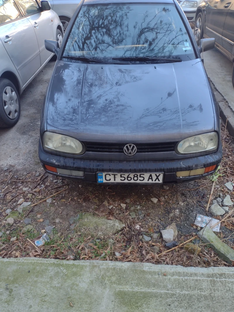 VW Golf, снимка 1 - Автомобили и джипове - 48907078