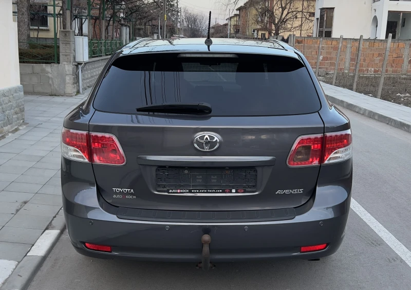 Toyota Avensis 2.2 D-4D , снимка 4 - Автомобили и джипове - 49239248