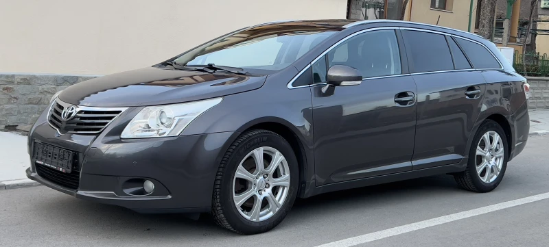 Toyota Avensis 2.2 D-4D , снимка 1 - Автомобили и джипове - 49239248