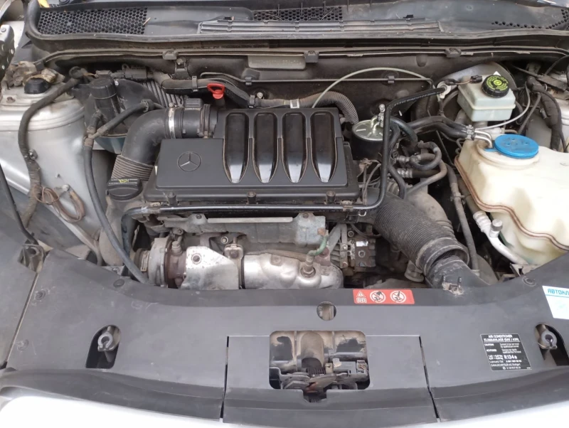 Mercedes-Benz B 180, снимка 4 - Автомобили и джипове - 52101676