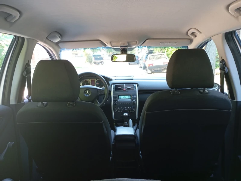 Mercedes-Benz B 180, снимка 13 - Автомобили и джипове - 52101676