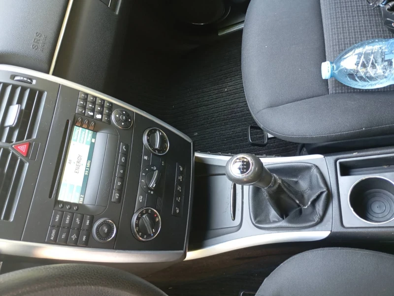 Mercedes-Benz B 180, снимка 15 - Автомобили и джипове - 52101676