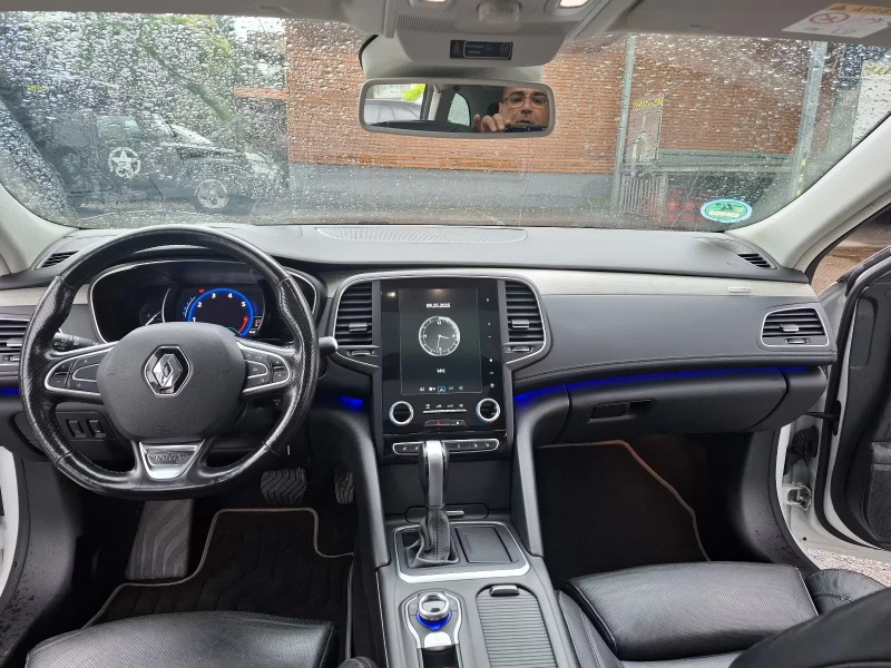 Renault Talisman GRANDTOUR/224HP/FWD/BSA/KLESS/LED/AMBI/PANO/870f, снимка 12 - Автомобили и джипове - 52210594