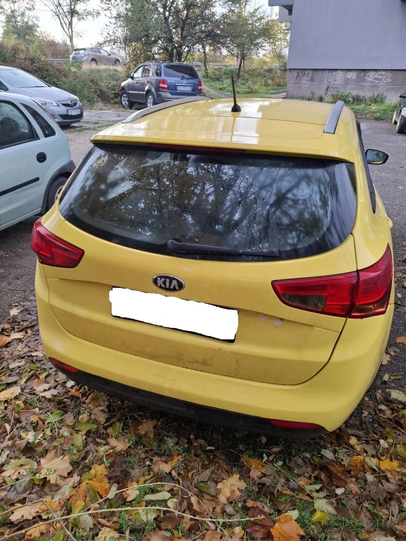 Kia Ceed, снимка 2 - Автомобили и джипове - 52213765