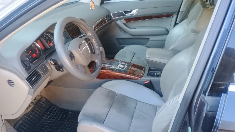 Audi A6 А6 4F  2.4 Бензин + Газ, снимка 10 - Автомобили и джипове - 52267178