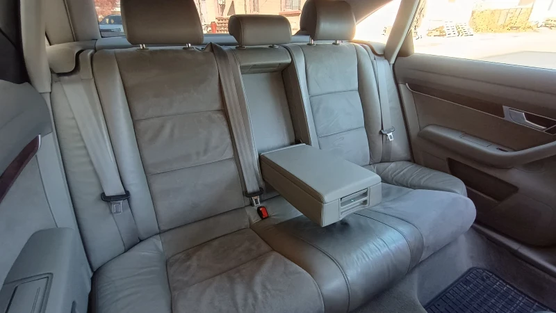 Audi A6 А6 4F  2.4 Бензин + Газ, снимка 17 - Автомобили и джипове - 52267178