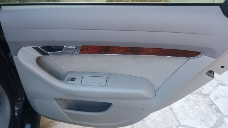 Audi A6 А6 4F  2.4 Бензин + Газ, снимка 9 - Автомобили и джипове - 52267178