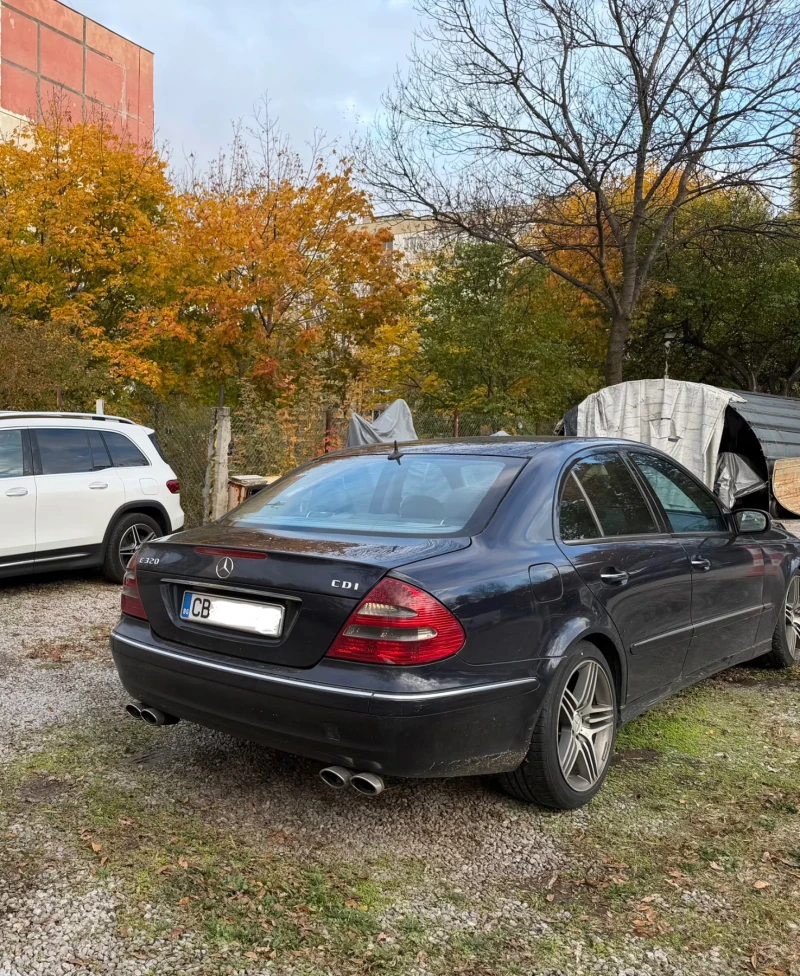 Mercedes-Benz E 320