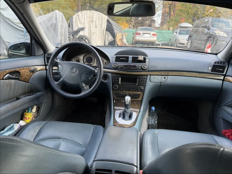 Mercedes-Benz E 320, снимка 5 - Автомобили и джипове - 52407554