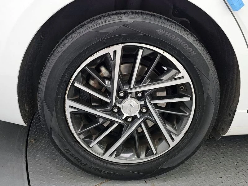 Hyundai Grandeur 3.0 Automatic, снимка 5 - Автомобили и джипове - 55656057