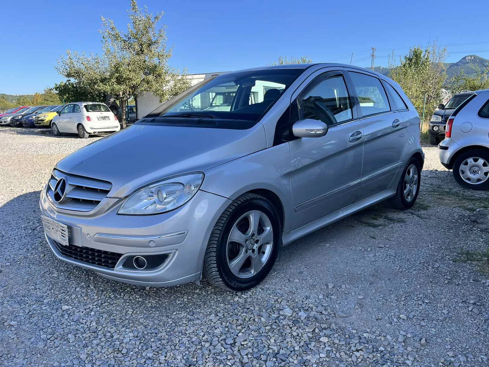 Mercedes-Benz B 180 2.0CDI КОЖА 6ск Italia - изображение 2