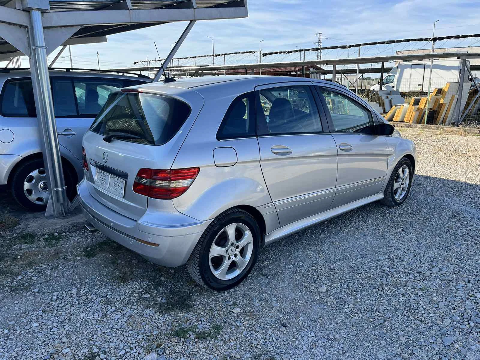 Mercedes-Benz B 180 2.0CDI КОЖА 6ск Italia - изображение 5