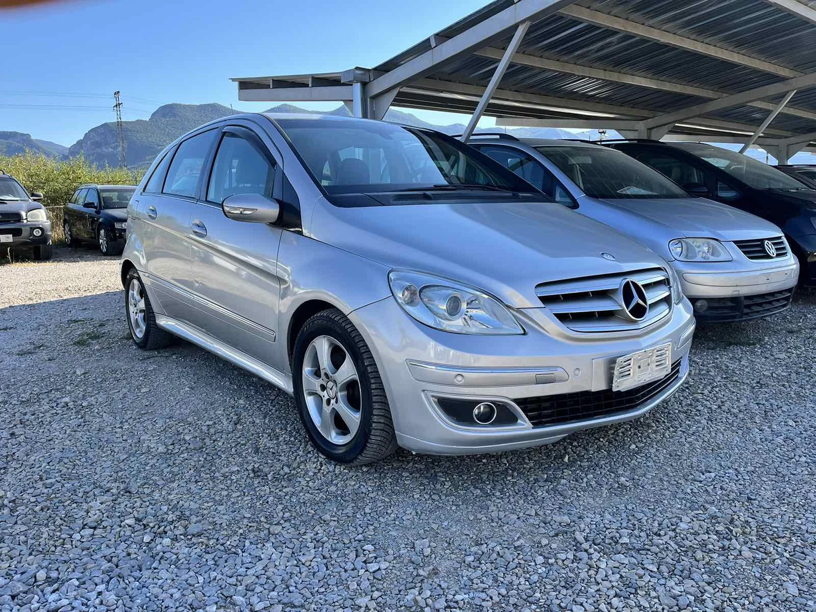 Mercedes-Benz B 180 2.0CDI КОЖА 6ск Italia - изображение 3