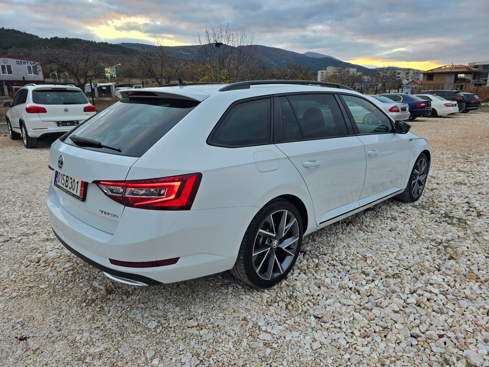 Skoda Superb 2.0TDI /SPORTLINE/ - изображение 4