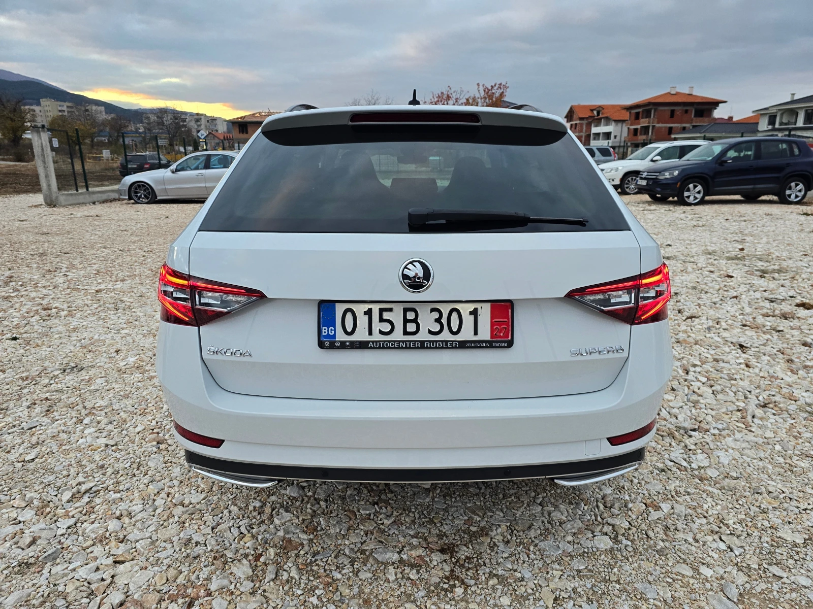 Skoda Superb 2.0TDI /SPORTLINE/ - изображение 3