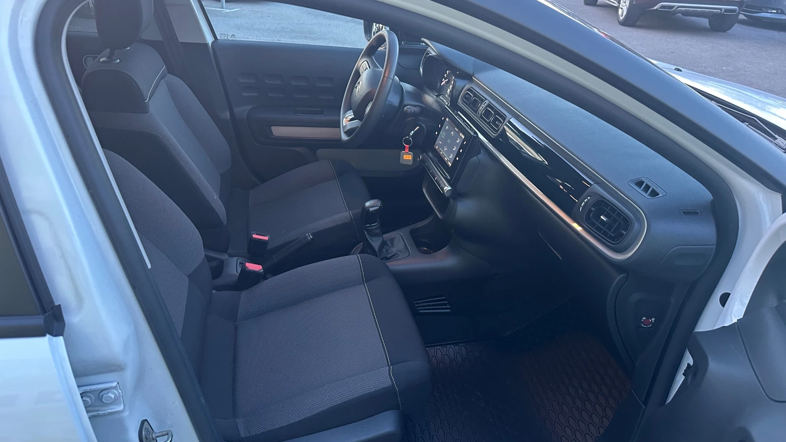 Citroen C3 1.2 I от България | Mobile.bg — изображение 12