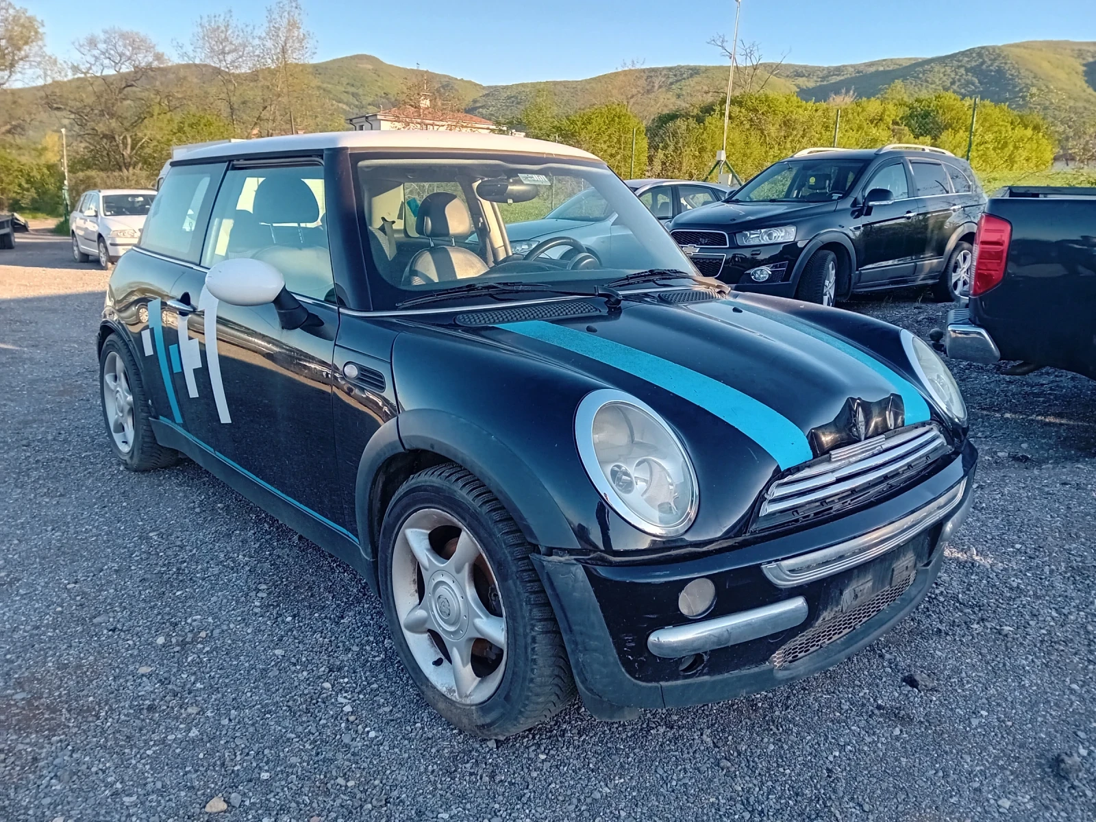 Mini Cooper ПАЛИ И РАБОТИ БРАКУВАН ЦЯЛ ЗА ЧАСТИ - изображение 2