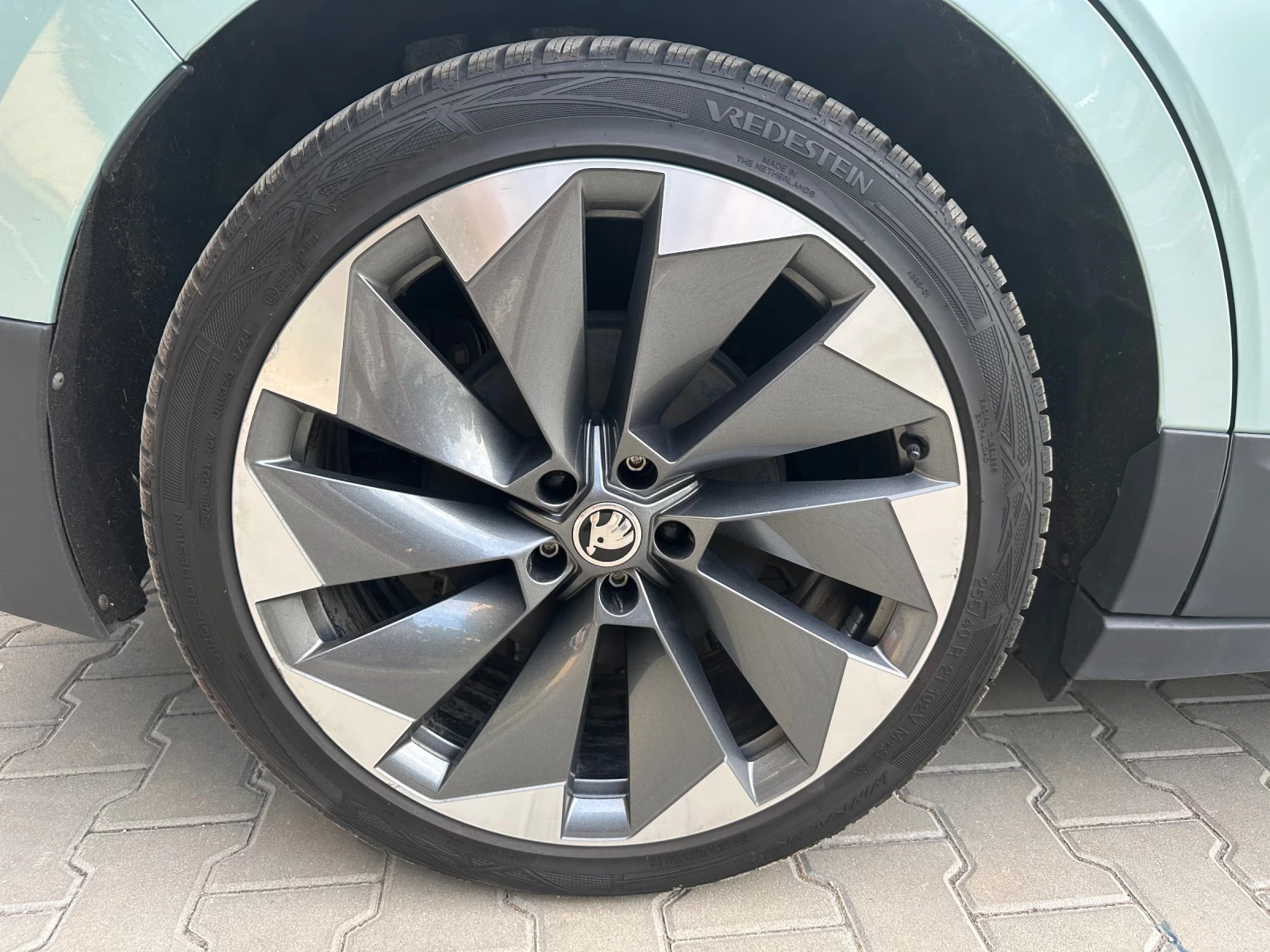 Skoda Enyaq IV80/1ST EDIT/360* /DISTRONIC/HUD/DYNAMIC/SOH92% | Mobile.bg   16