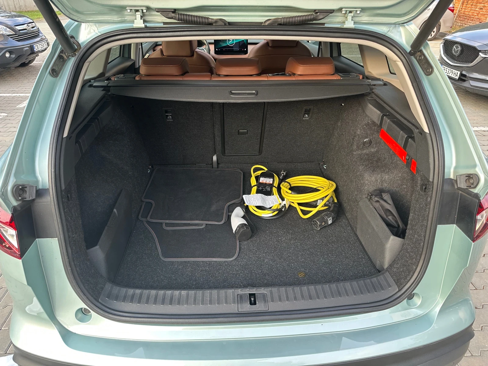 Skoda Enyaq IV80/1ST EDIT/360* /DISTRONIC/HUD/DYNAMIC/SOH92% | Mobile.bg   17