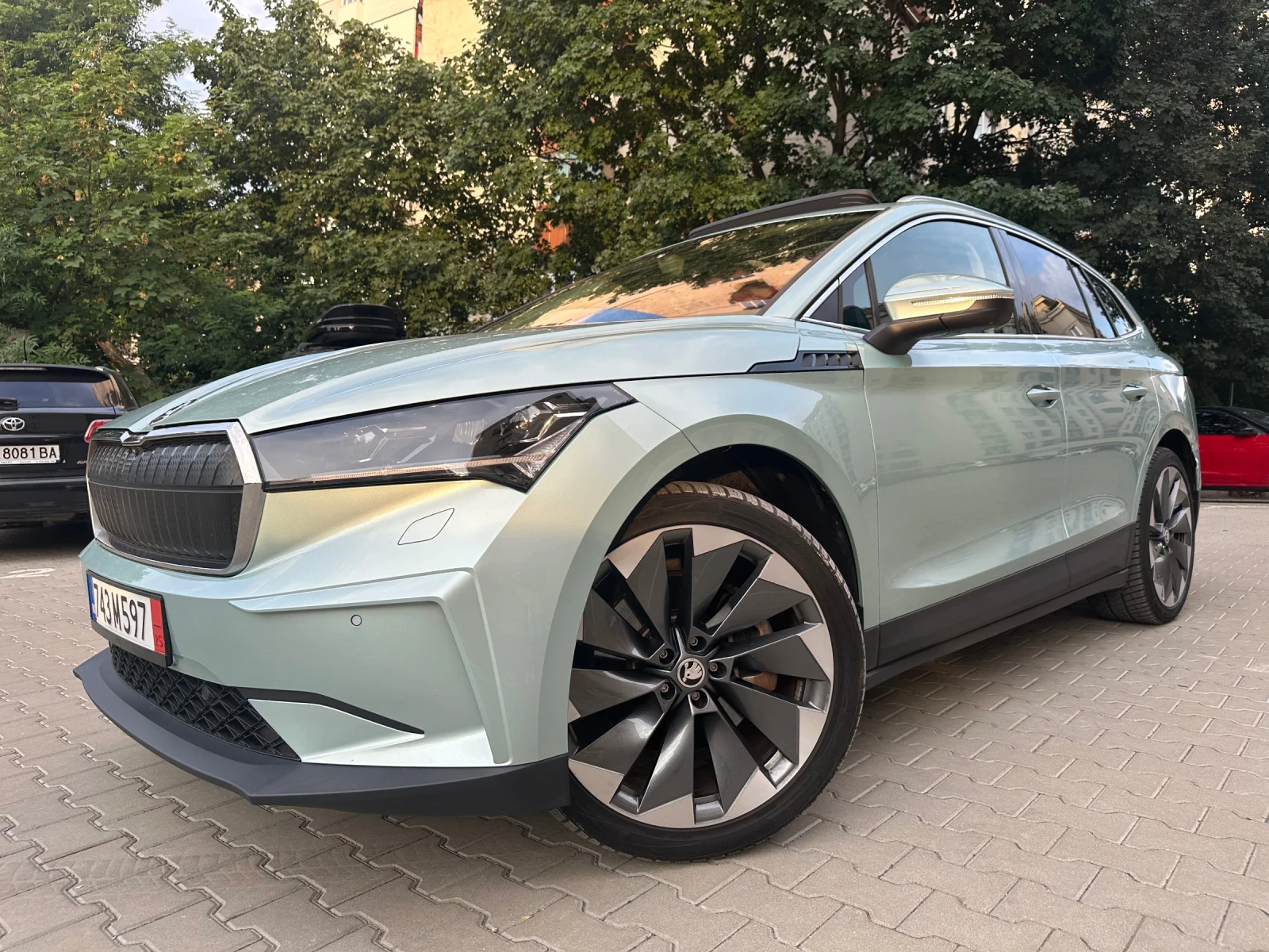 Skoda Enyaq IV80/1ST EDIT/360* /DISTRONIC/HUD/DYNAMIC/SOH92% | Mobile.bg   1
