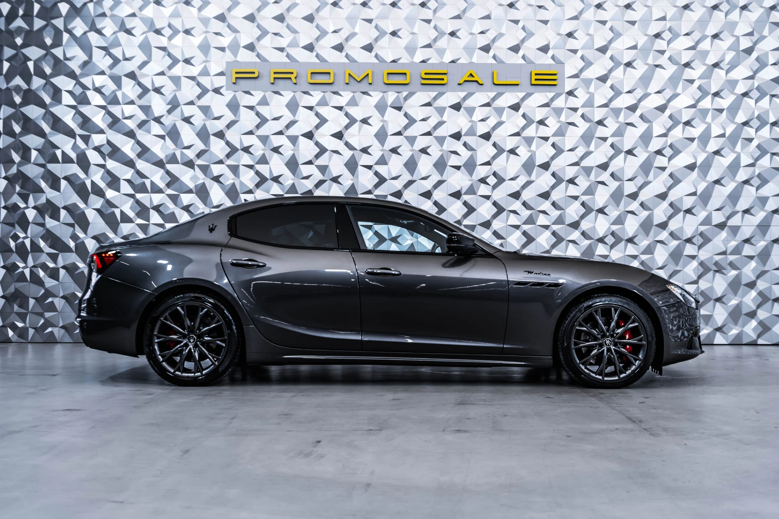 Maserati Ghibli Modena Q4  - изображение 6