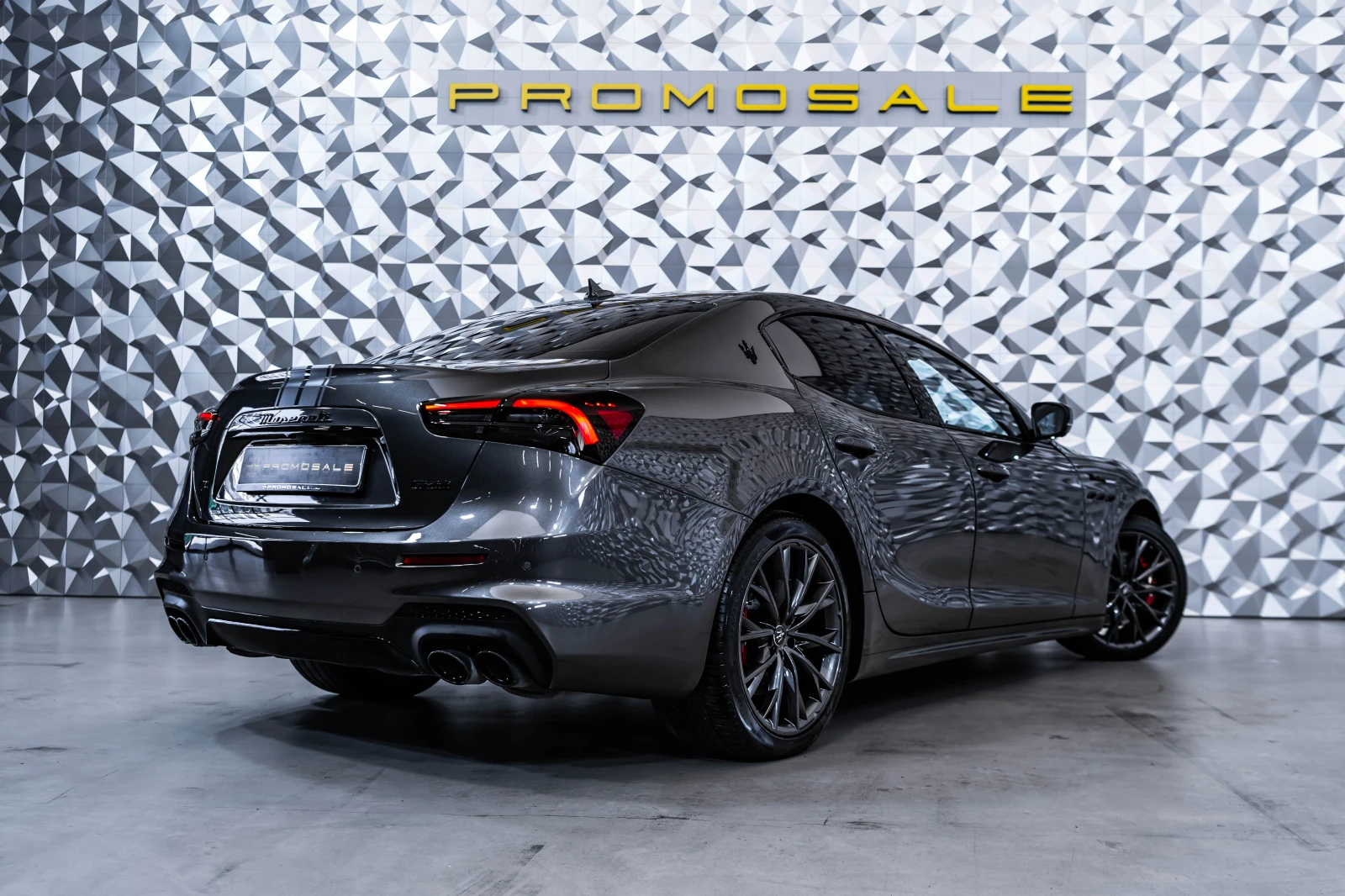 Maserati Ghibli Modena Q4  - изображение 4