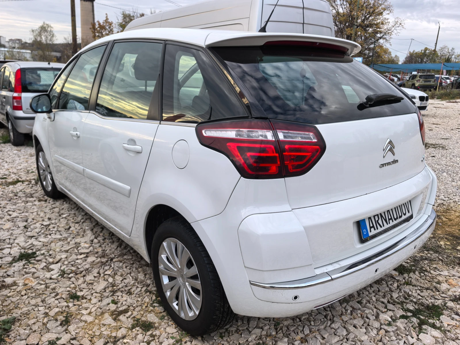 Citroen C4 Picasso ТОП СЪСТОЯНИЕ  - изображение 7