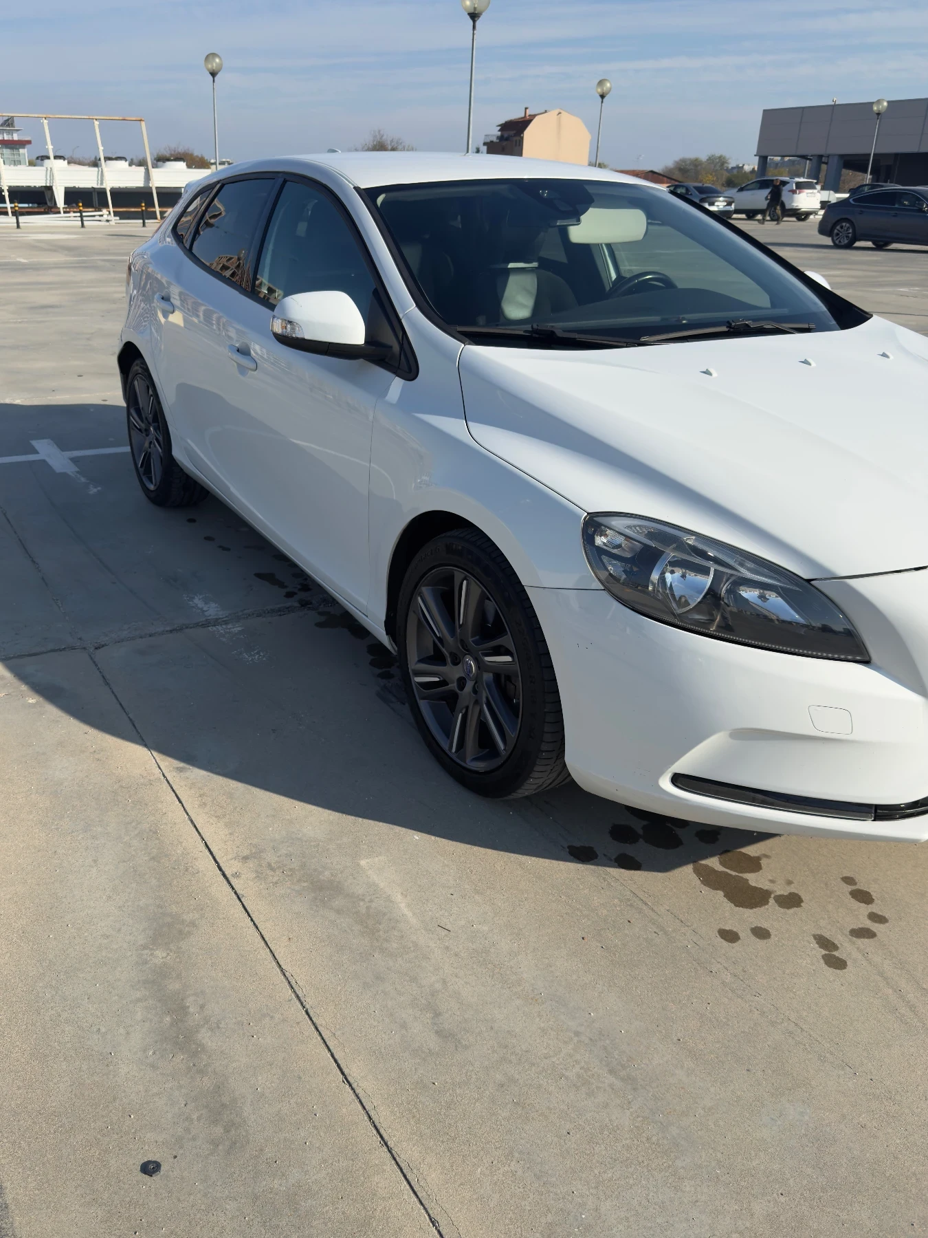 Volvo V40 2.0D NAVI KOJA 177к.с - изображение 3