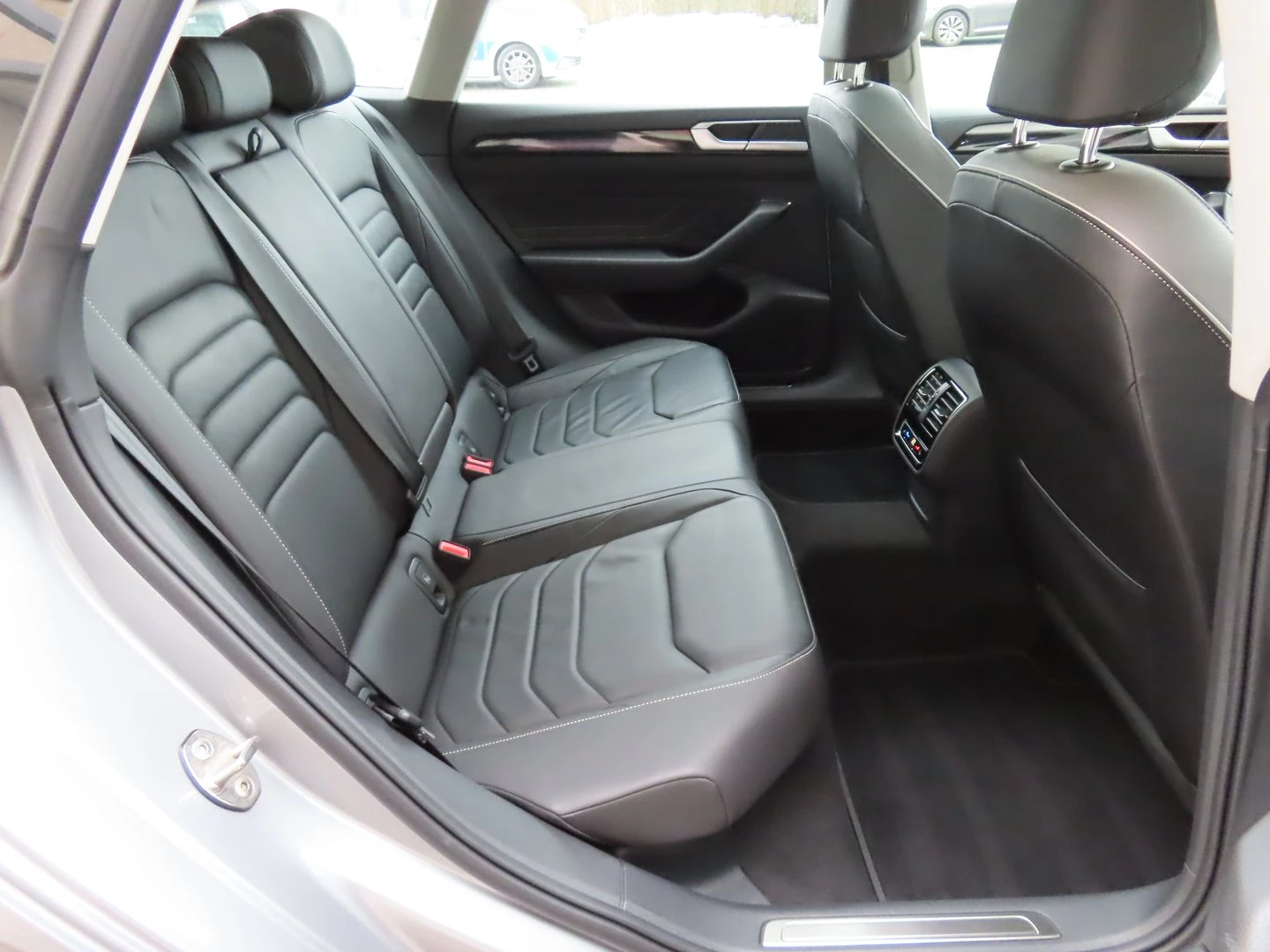 VW Arteon Elegance 2.0 TDI SCR DSG | Mobile.bg � ����������� 12