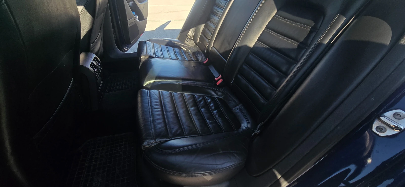 VW Passat 2.0 TDI 140к.с. DSG Highline, снимка 8 - Автомобили и джипове - 53728720