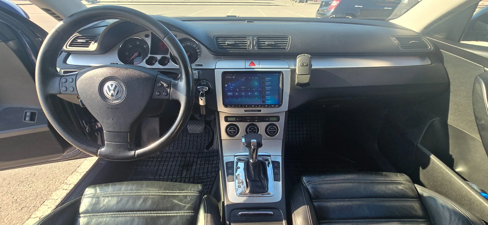 VW Passat 2.0 TDI 140к.с. DSG Highline, снимка 4 - Автомобили и джипове - 53728720