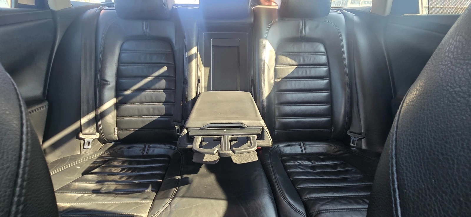 VW Passat 2.0 TDI 140к.с. DSG Highline, снимка 5 - Автомобили и джипове - 53728720