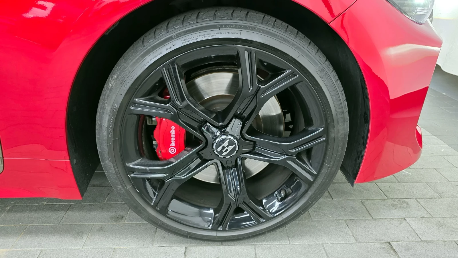 Kia Stinger GT / DISTRONIC / ОБДУХ / ПОДГРЕВИ / 360, снимка 5 - Автомобили и джипове - 54060744