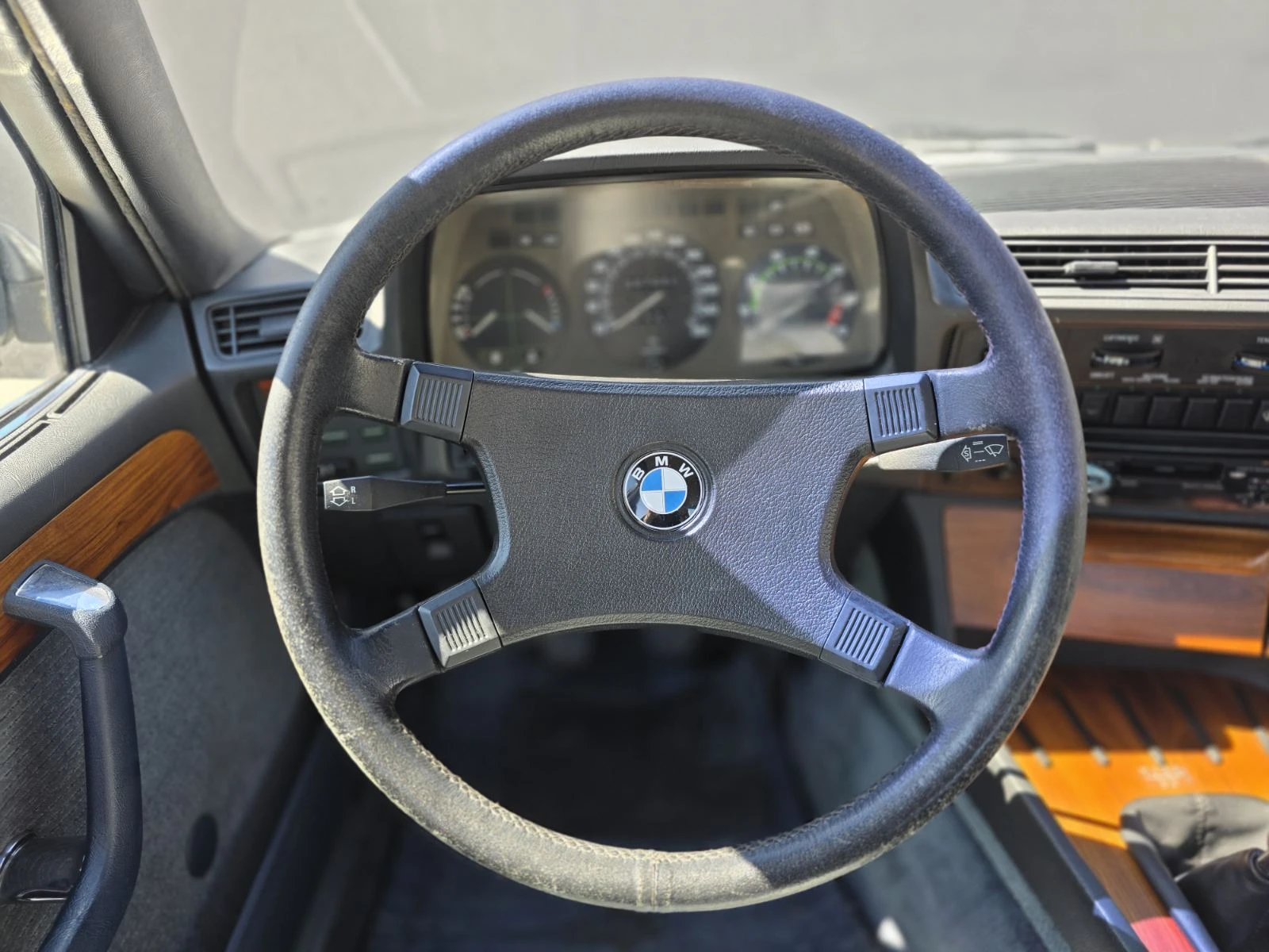 BMW 735 i, снимка 12 - Автомобили и джипове - 54217213