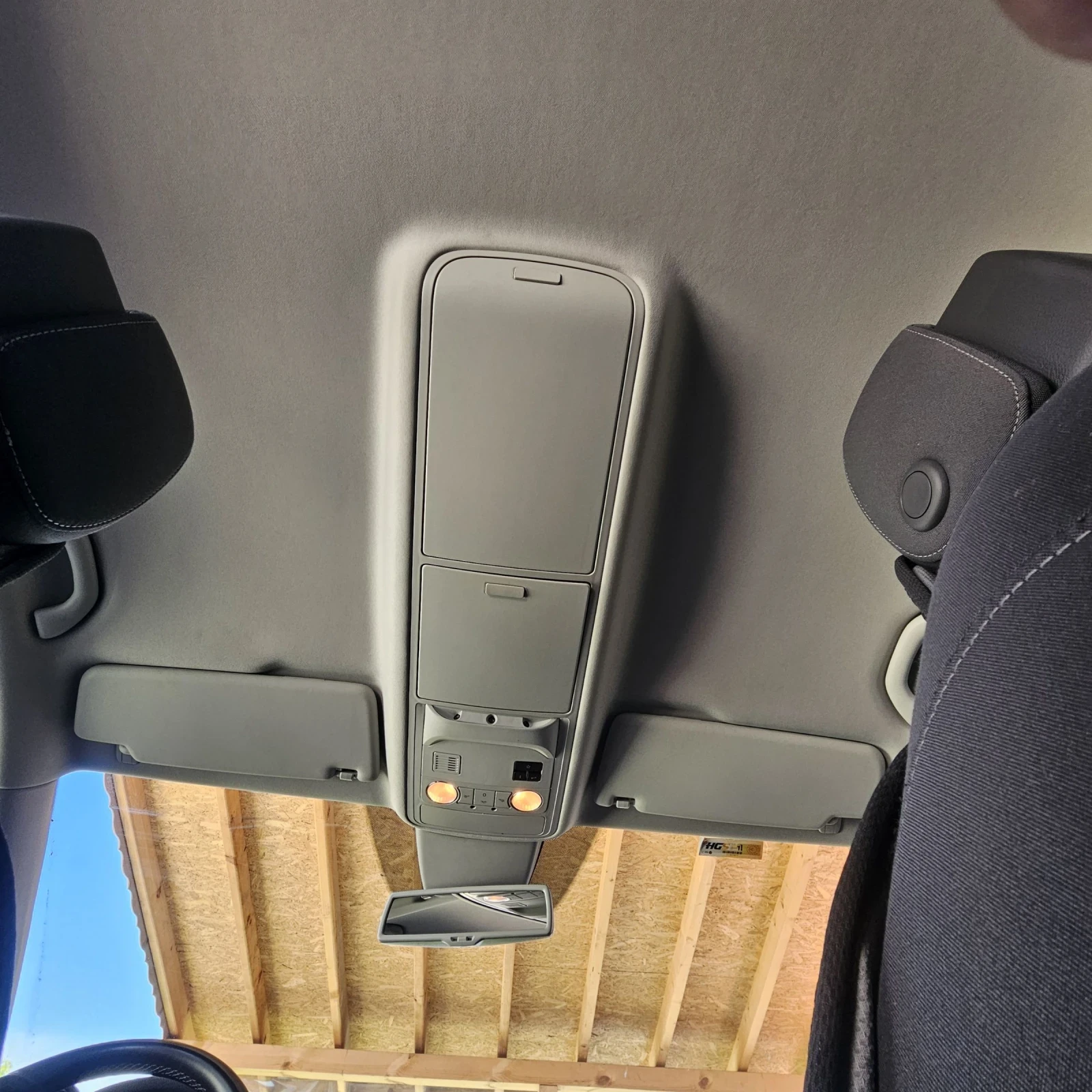 VW Touran 2.0 TDI LIFE DSG | Mobile.bg � ����������� 16