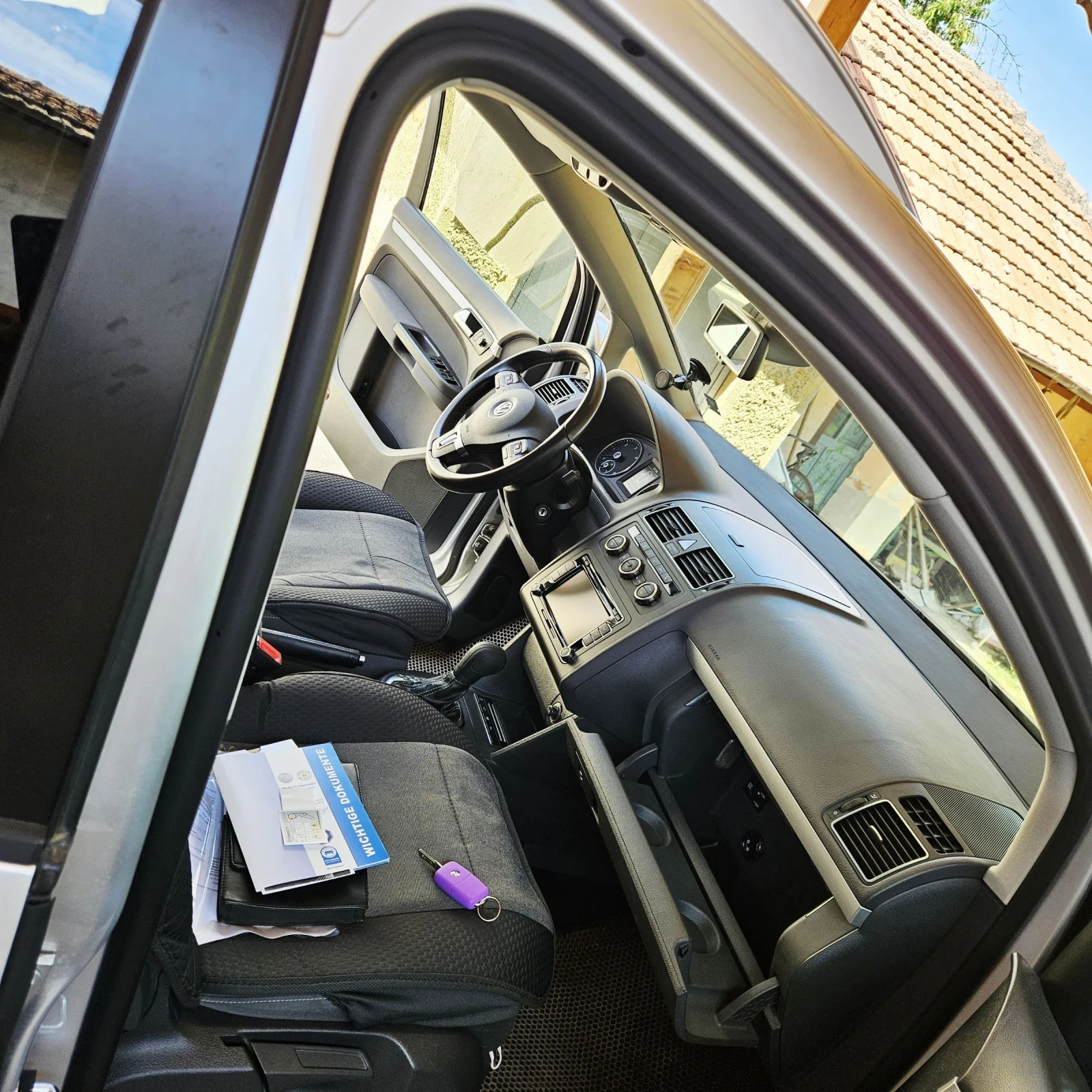 VW Touran 2.0 TDI LIFE DSG | Mobile.bg � ����������� 17