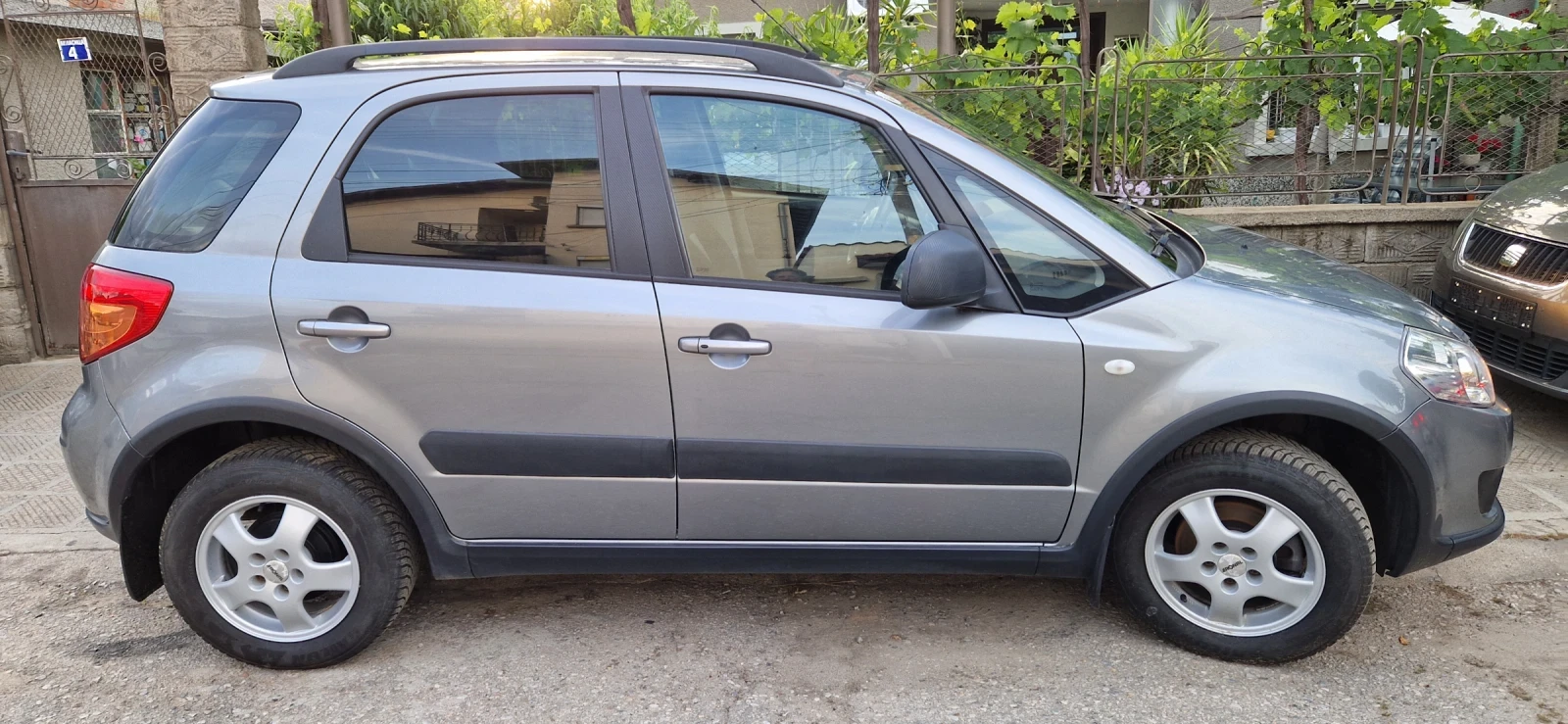 Suzuki SX4 1.6 i 107 к.с.EU-5 4x4, снимка 3 - Автомобили и джипове - 54744444