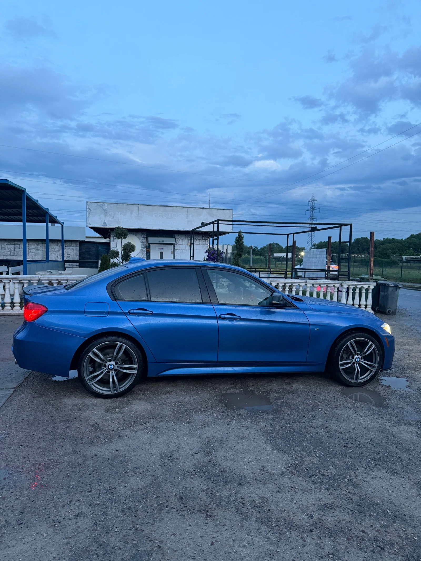 BMW 335 xDrive 180km, снимка 6 - Автомобили и джипове - 54768293