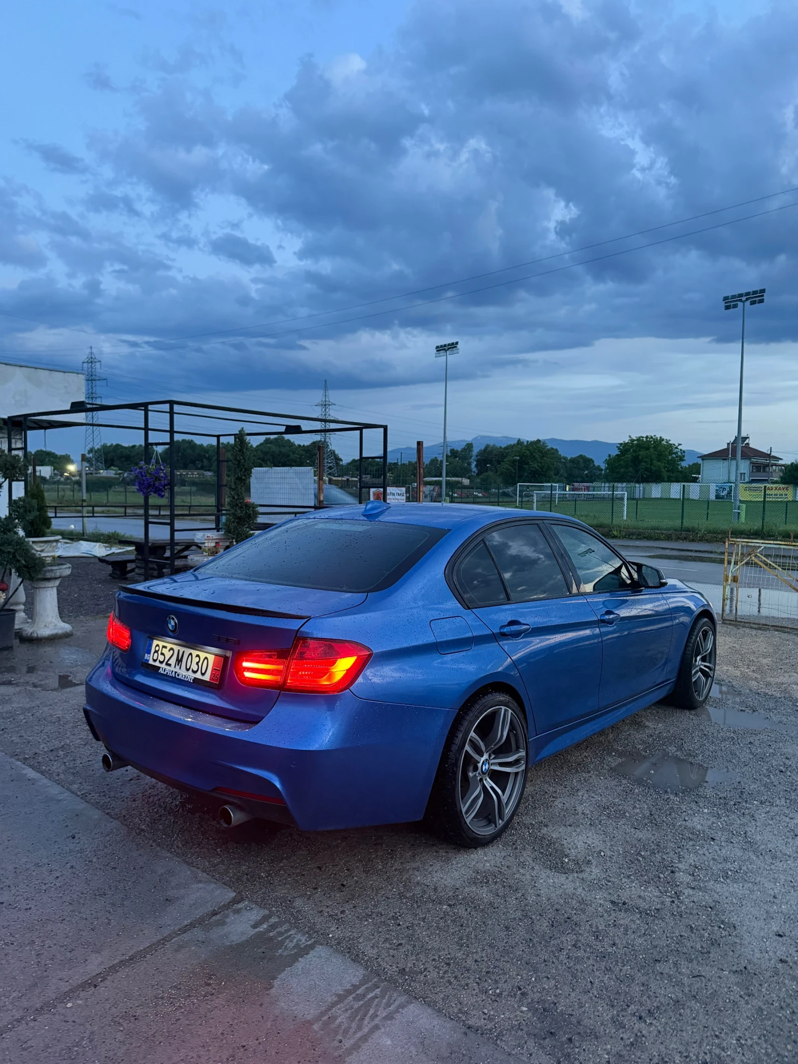 BMW 335 xDrive 180km, снимка 5 - Автомобили и джипове - 54768293