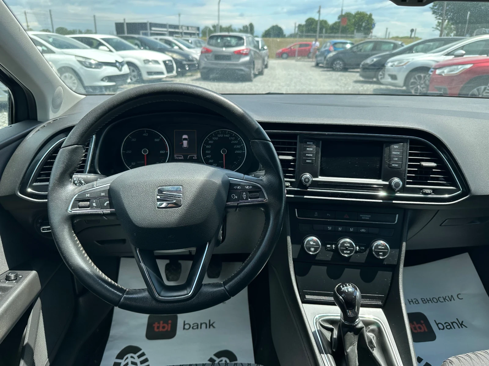 Seat Leon 1.6tdi EU5, снимка 9 - Автомобили и джипове - 54788158