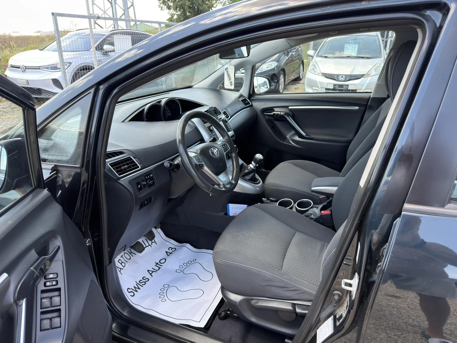 Toyota Verso 1.8 FACE, снимка 9 - Автомобили и джипове - 55070439