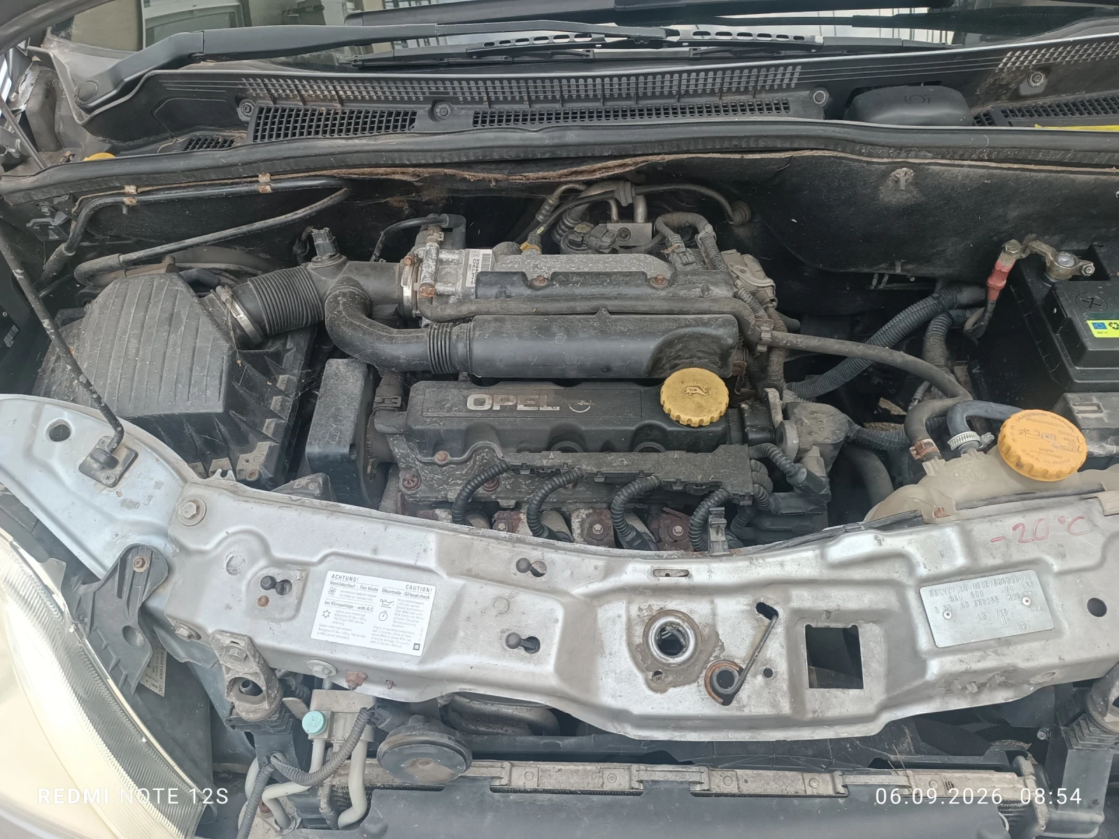 Opel Meriva 1.6 75 ks., снимка 8 - Автомобили и джипове - 55965867