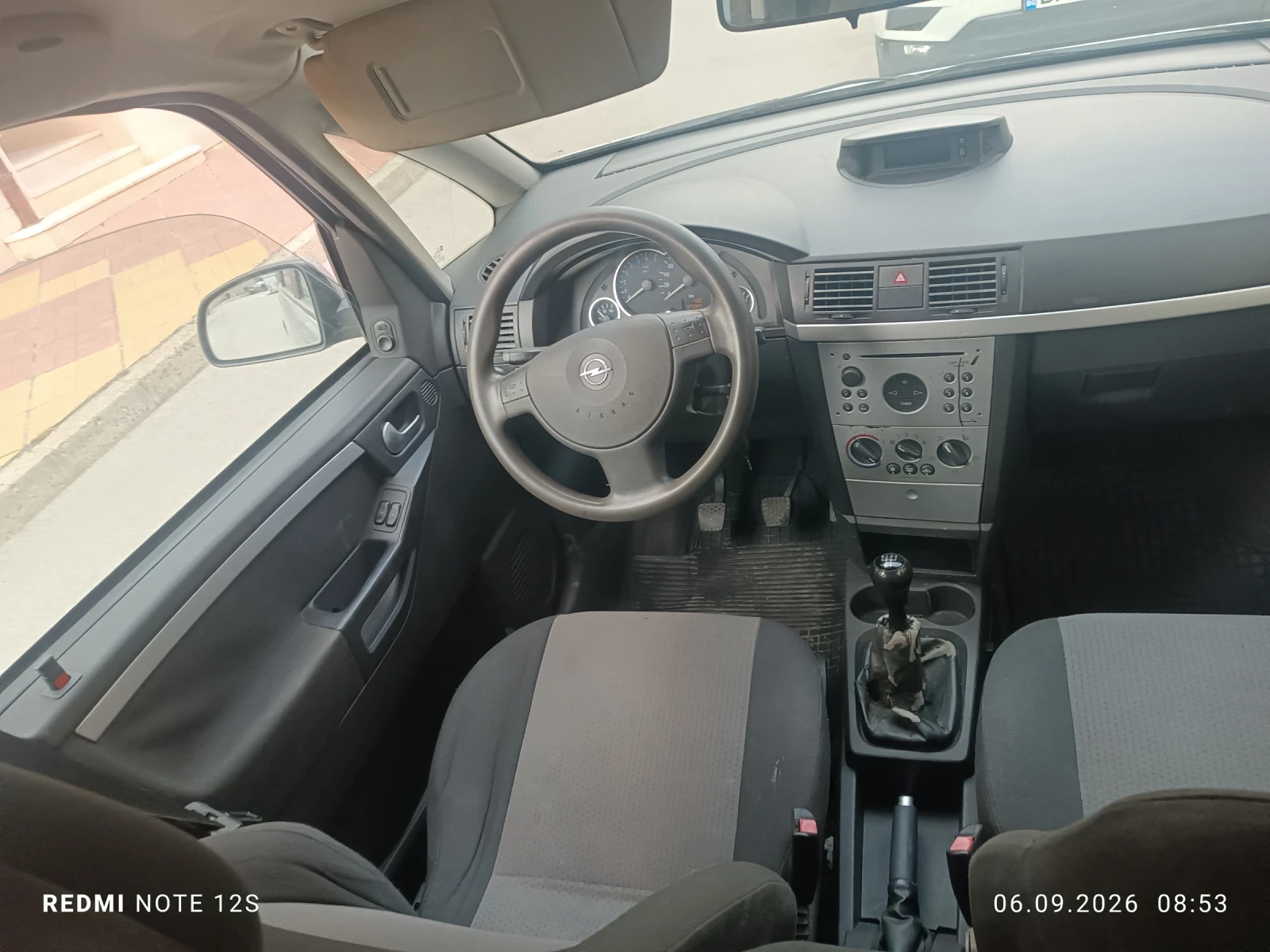 Opel Meriva 1.6 75 ks., снимка 10 - Автомобили и джипове - 55965867