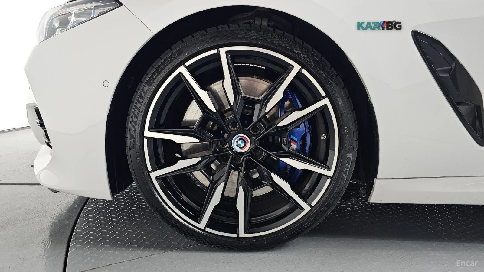 BMW 850 M850i* XDRIVE* B&W* DISTRONIC* 360* ОБДУХВАНЕ* , снимка 16 - Автомобили и джипове - 55976844
