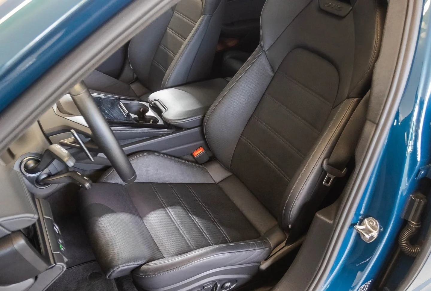 Porsche Panamera GTS / INNODRIVE / BURM / PANO / HUD / MATRIX / 360 | Mobile.bg � ����������� 9